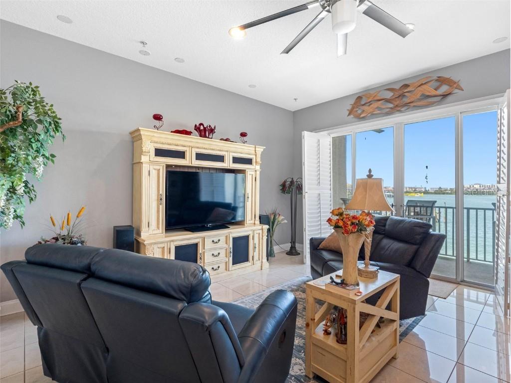 200 Brightwater Drive #10 Clearwater Beach FL 33767 - INTRACOASTAL WATERWAY TB8366618 image5