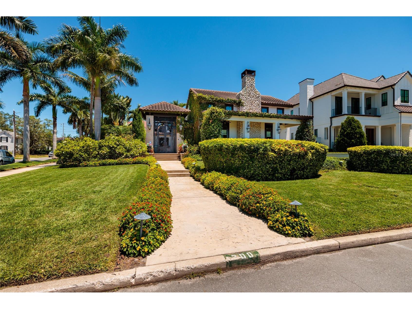 200 Brightwaters Boulevard NE Saint Petersburg FL 33704 TB8511006 image1