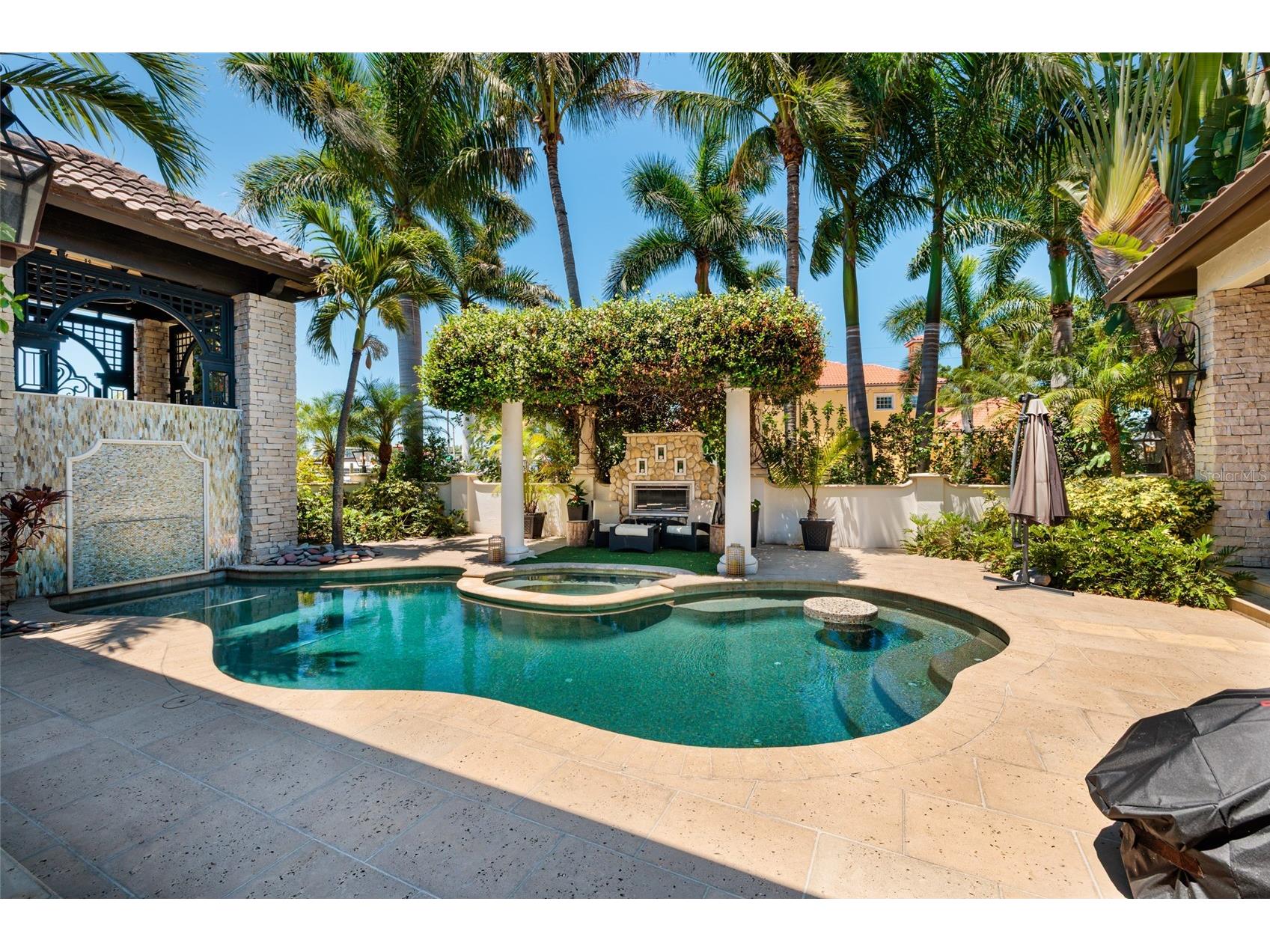 200 Brightwaters Boulevard NE Saint Petersburg FL 33704 TB8511006 image3