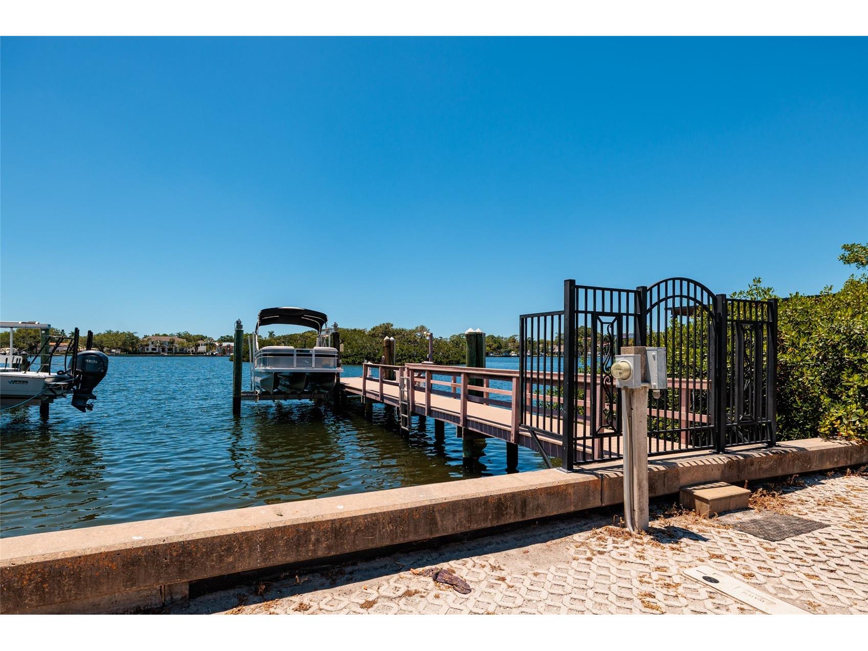 200 Brightwaters Boulevard NE Saint Petersburg FL 33704 TB8511006 image50