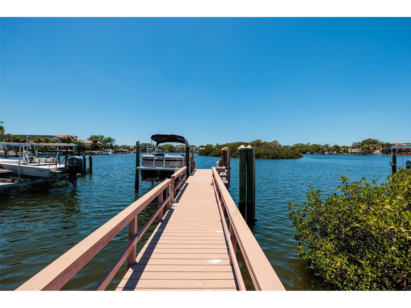 200 Brightwaters Boulevard NE Saint Petersburg FL 33704 TB8511006 image52