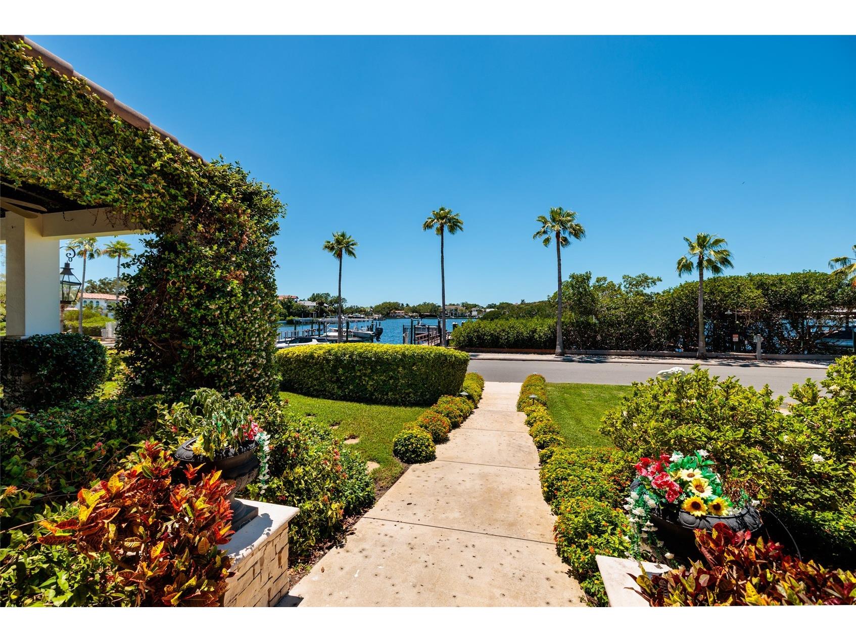 200 Brightwaters Boulevard NE Saint Petersburg FL 33704 TB8511006 image57