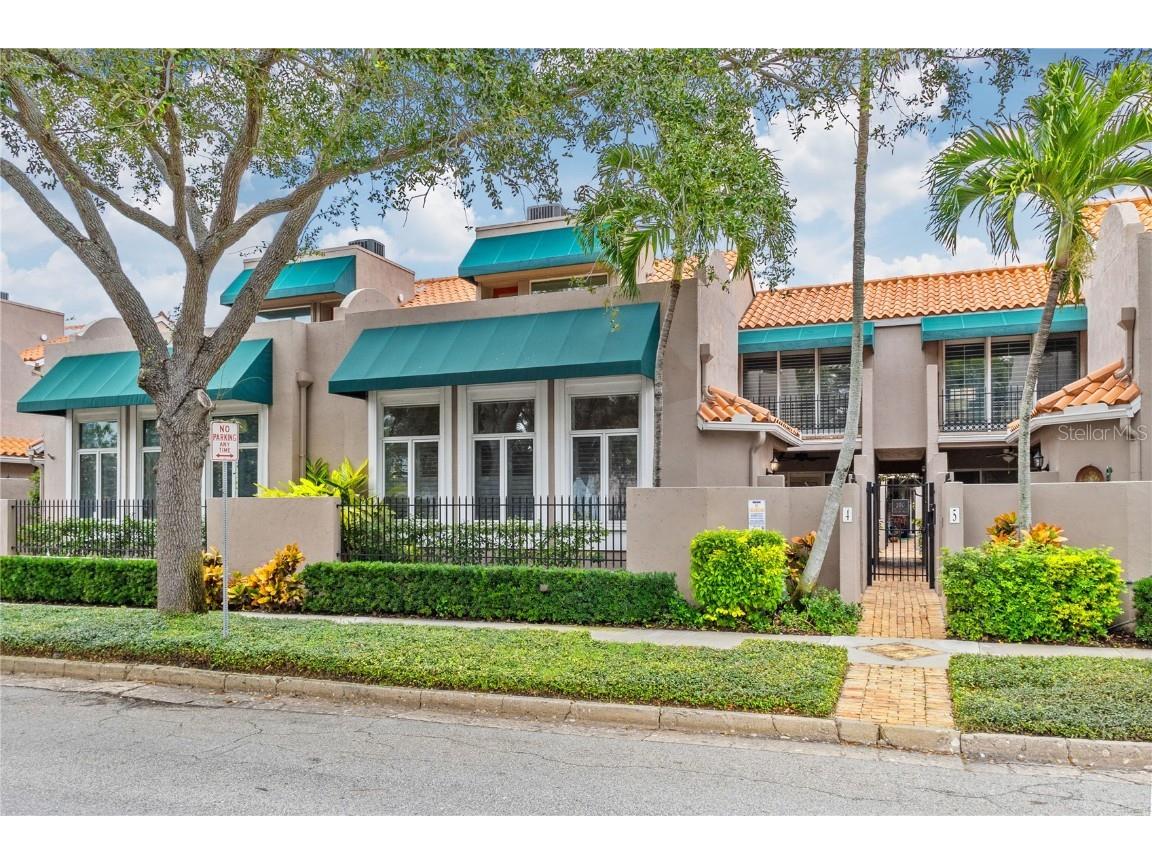 200 Cocoanut Avenue #4 Sarasota FL 34236 A4594404 image1