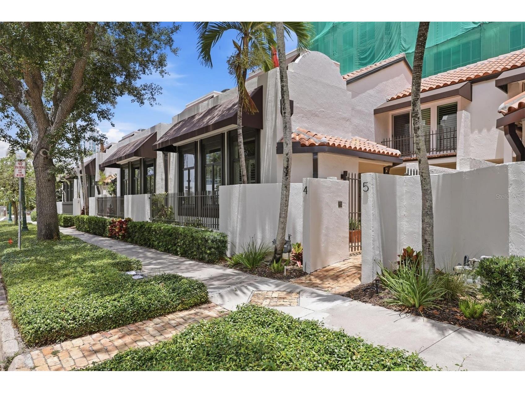 200 Cocoanut Avenue #5 Sarasota FL 34236 A4694848 image1