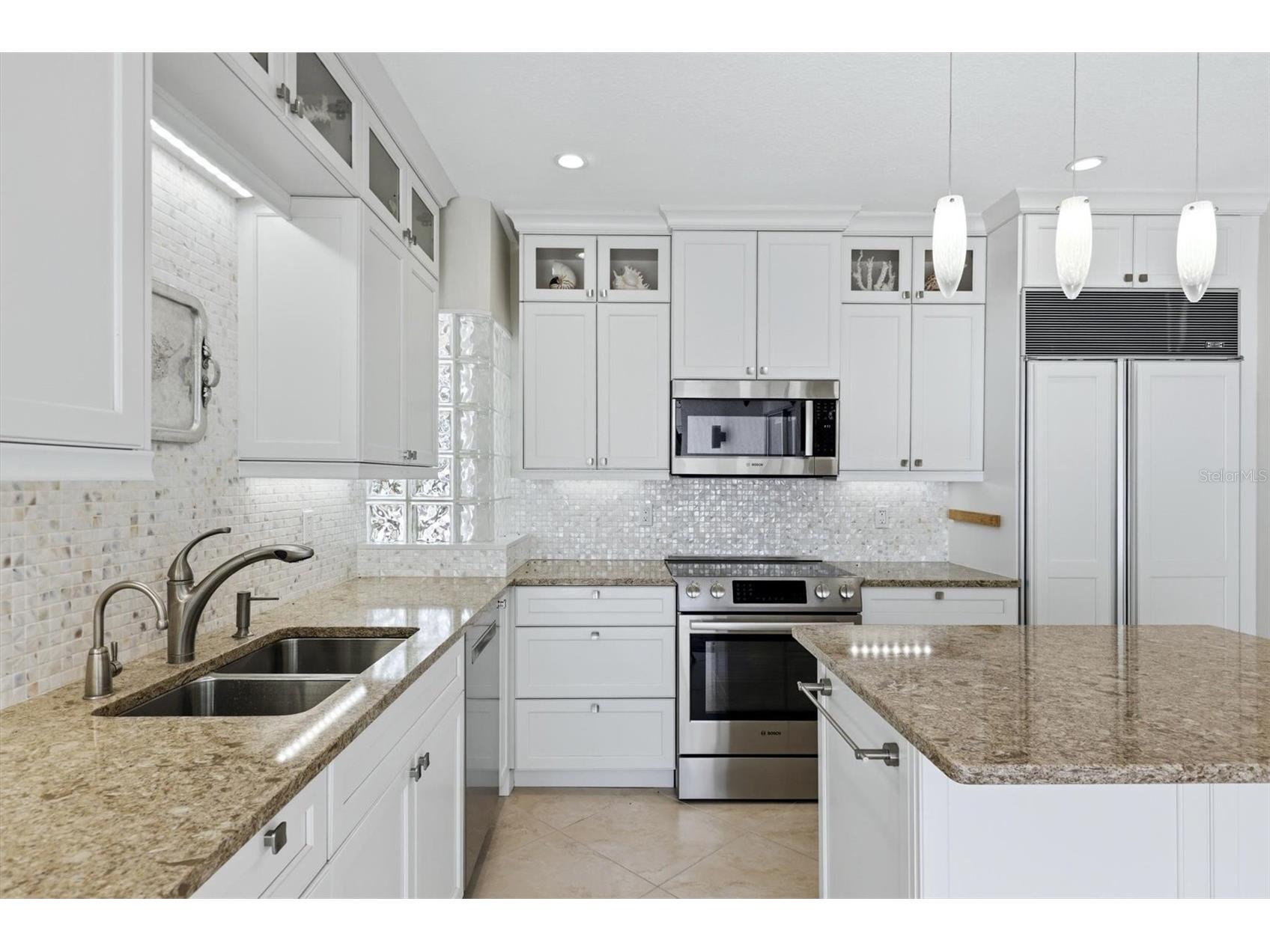 200 Cocoanut Avenue #5 Sarasota FL 34236 A4694848 image16