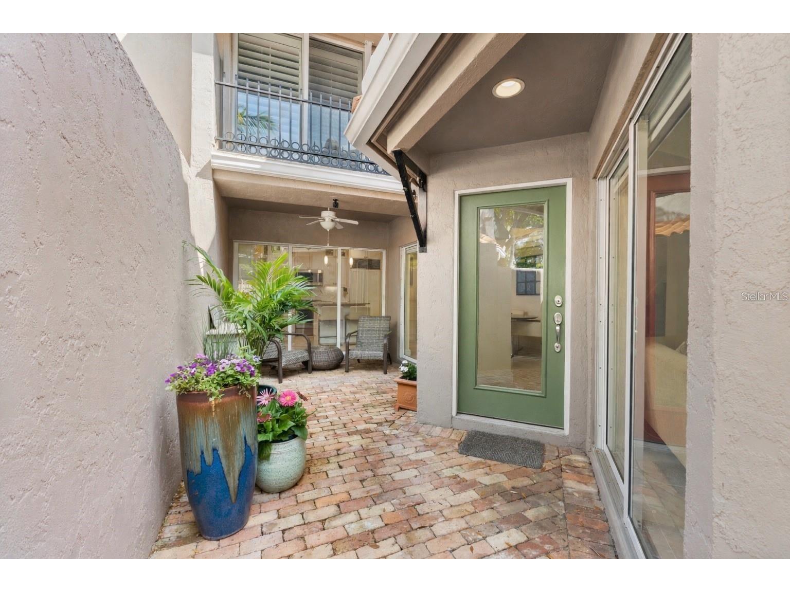 200 Cocoanut Avenue #5 Sarasota FL 34236 A4694848 image2