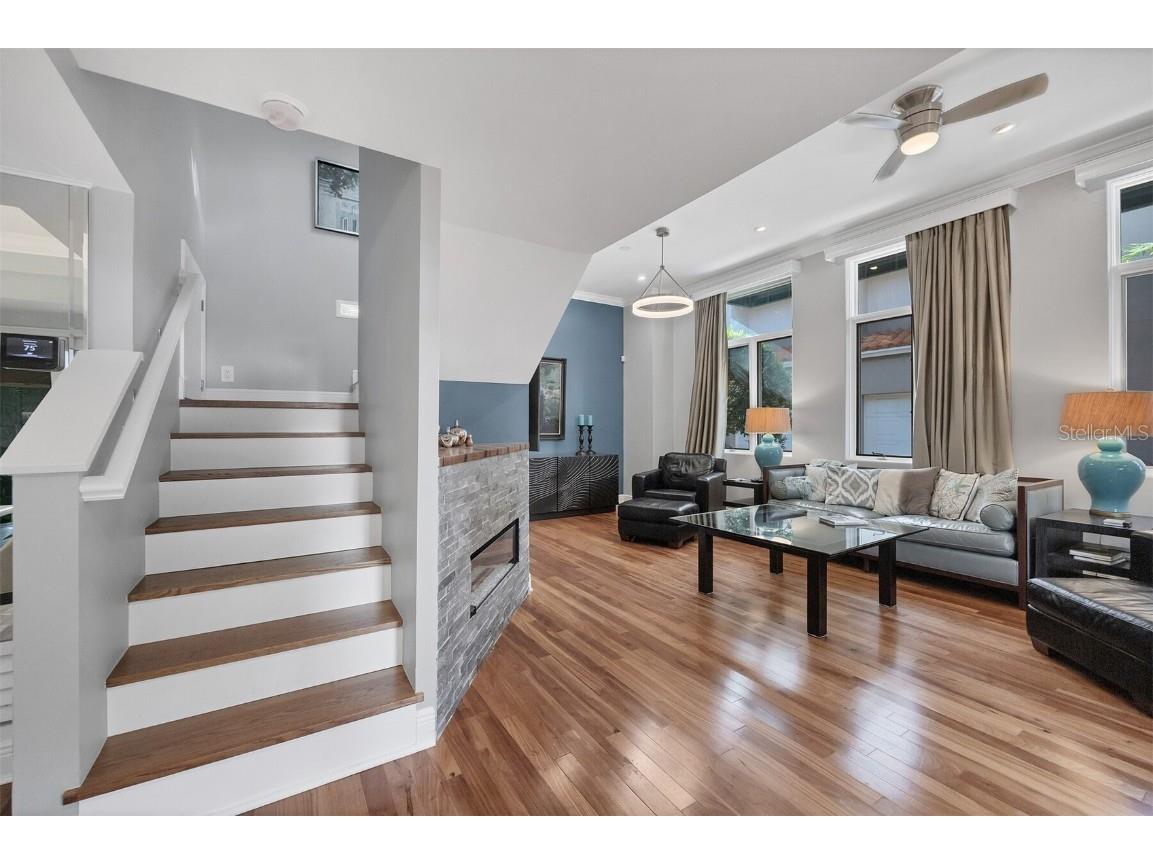 200 Cocoanut Avenue #7 Sarasota FL 34236 A4676689 image11