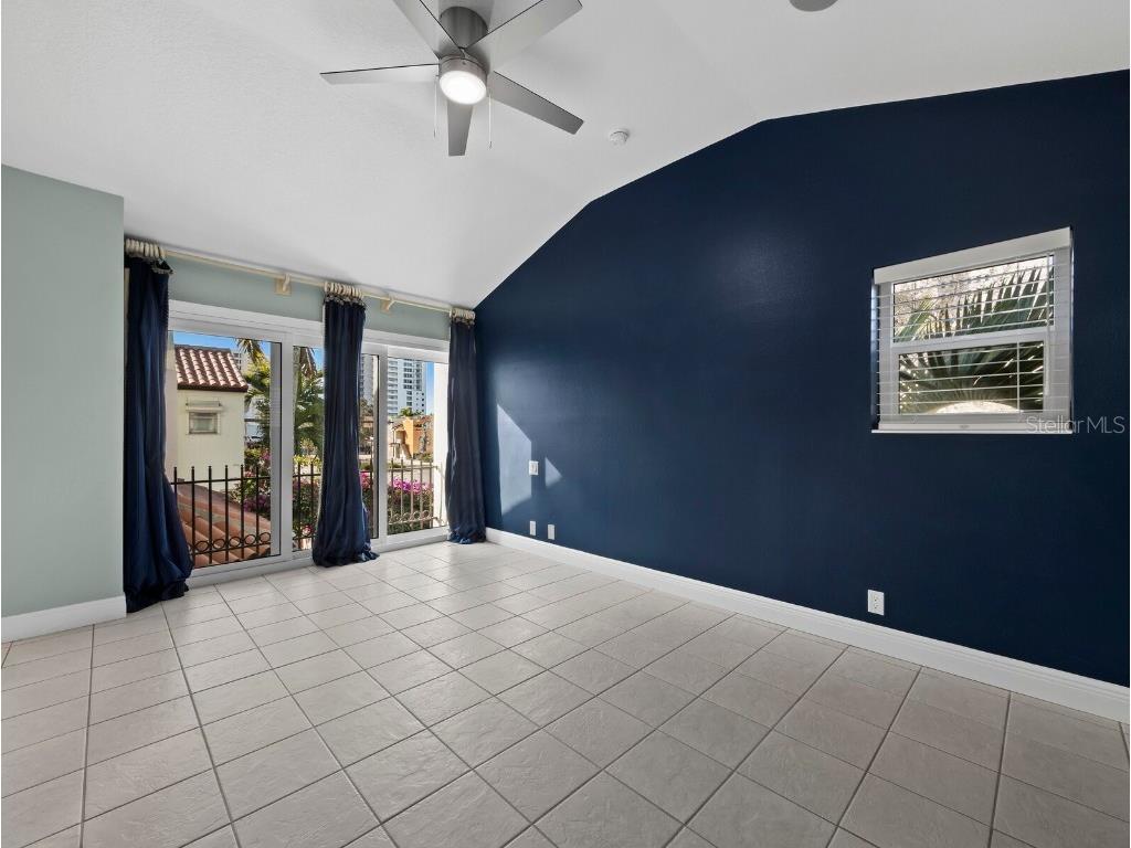 200 Cocoanut Avenue #7 Sarasota FL 34236 A4676689 image33