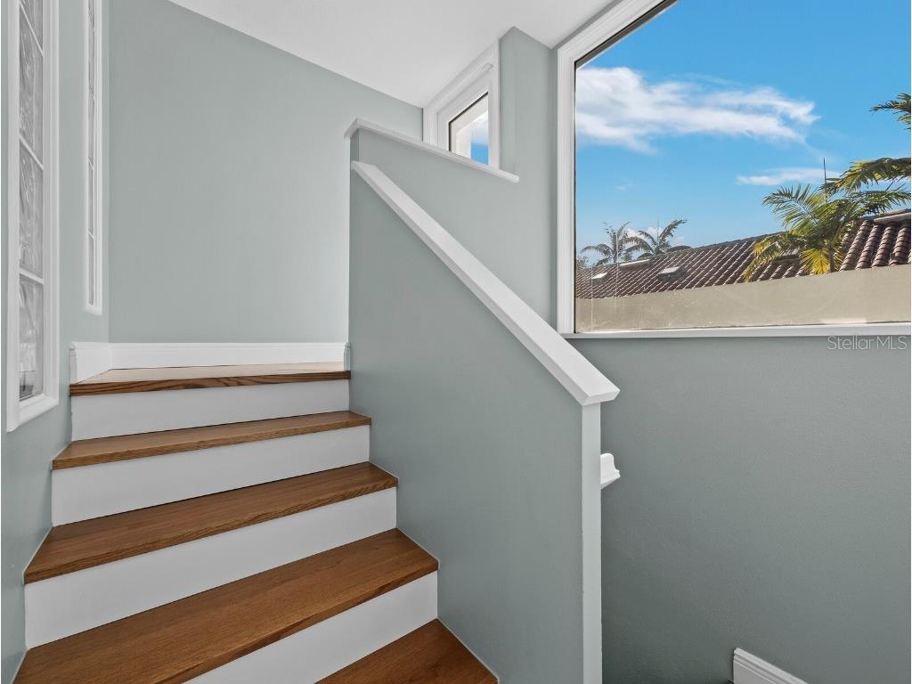 200 Cocoanut Avenue #7 Sarasota FL 34236 A4676689 image47