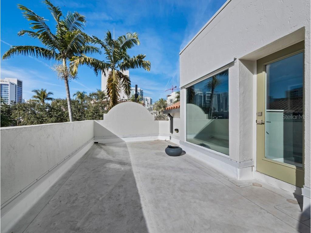 200 Cocoanut Avenue #7 Sarasota FL 34236 A4676689 image49