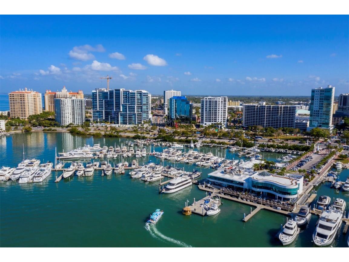 200 Cocoanut Avenue #7 Sarasota FL 34236 A4676689 image55