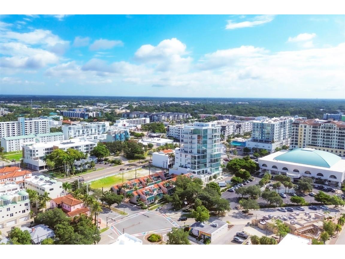 200 Cocoanut Avenue #7 Sarasota FL 34236 A4676689 image62