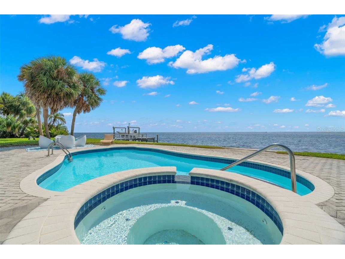 200 Colony Point Road S Saint Petersburg FL 33705 O6234302 image18