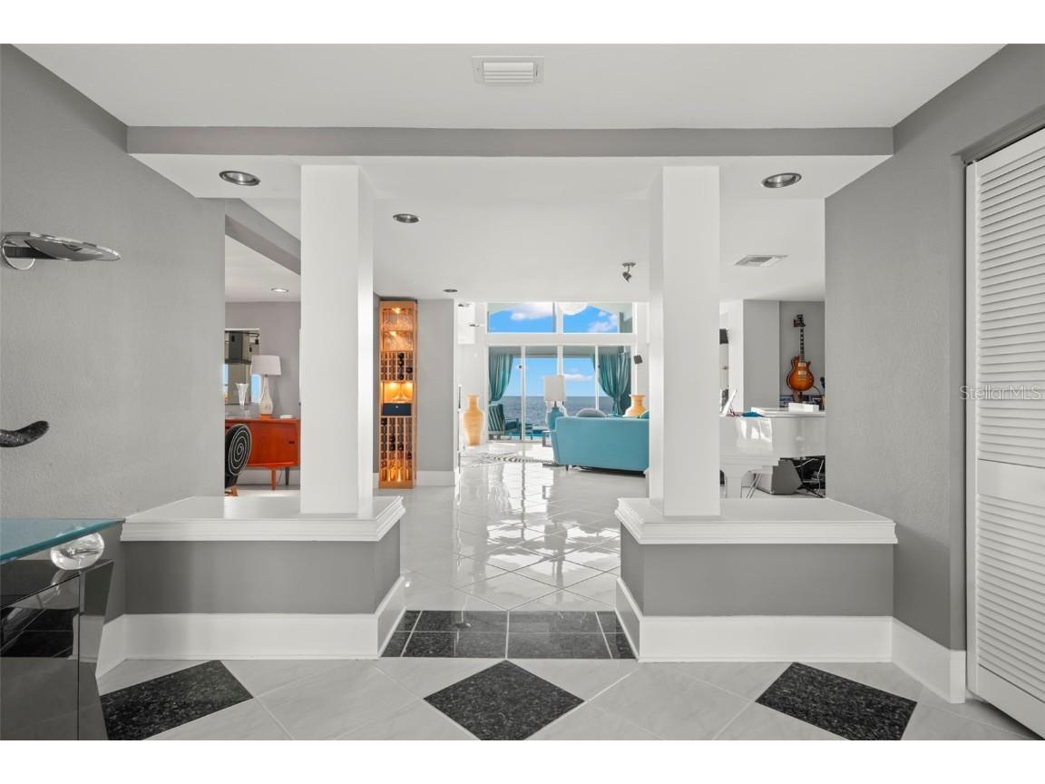 200 Colony Point Road S Saint Petersburg FL 33705 O6234302 image24