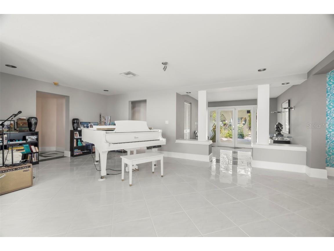 200 Colony Point Road S Saint Petersburg FL 33705 O6234302 image47