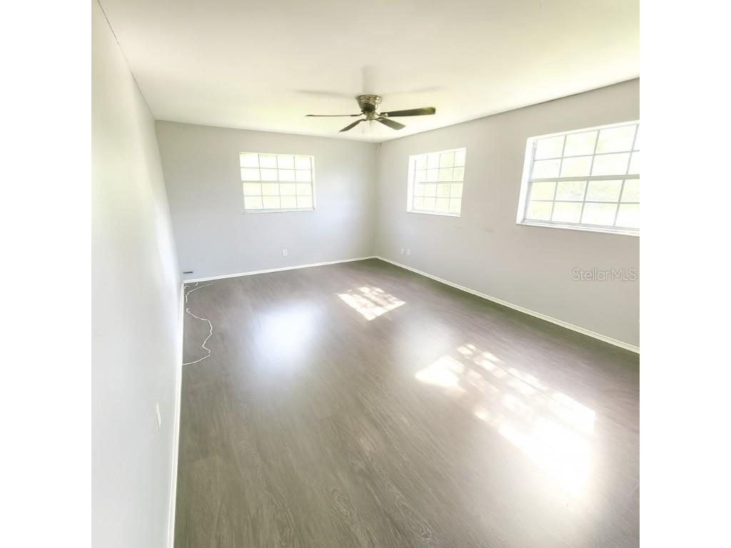 200 Country Club Dr #1302 Largo FL 33771 TB8443656 image8