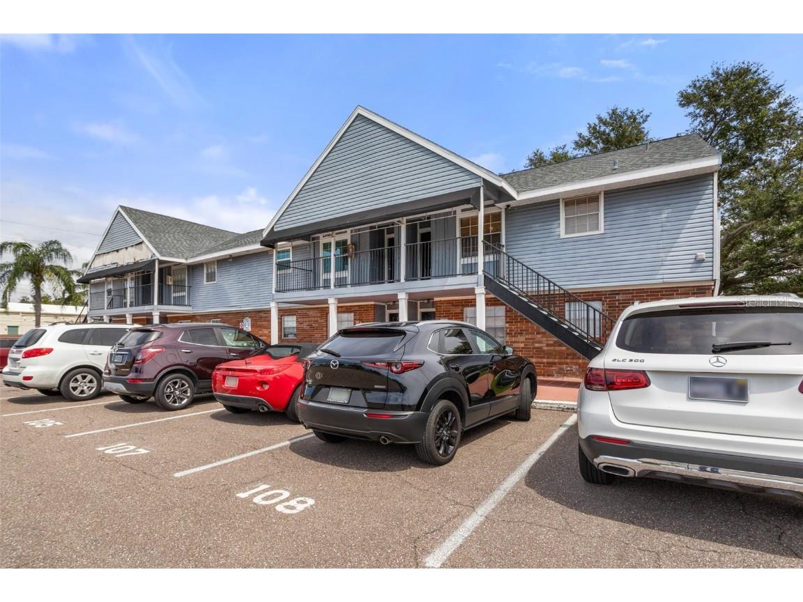 200 Country Club Drive #108 Largo FL 33771 TB8430943 image1