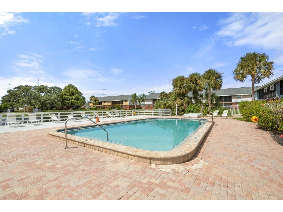 200 Country Club Drive #108 Largo FL 33771 TB8430943 image32