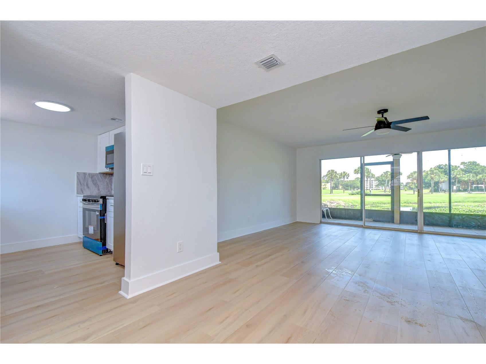 200 Country Club Drive #1505 Largo FL 33771 TB8504962 image17
