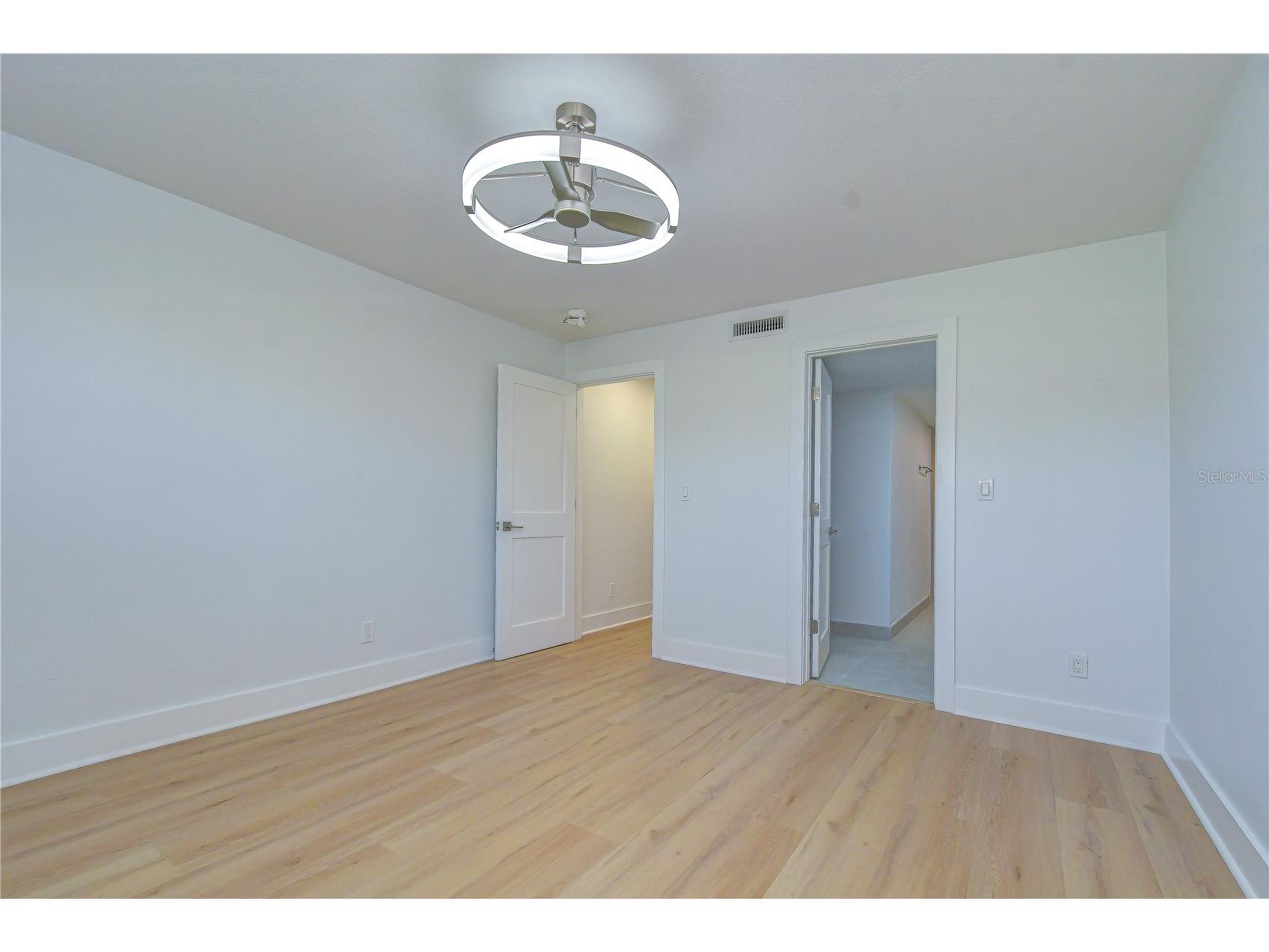 200 Country Club Drive #1505 Largo FL 33771 TB8504962 image28