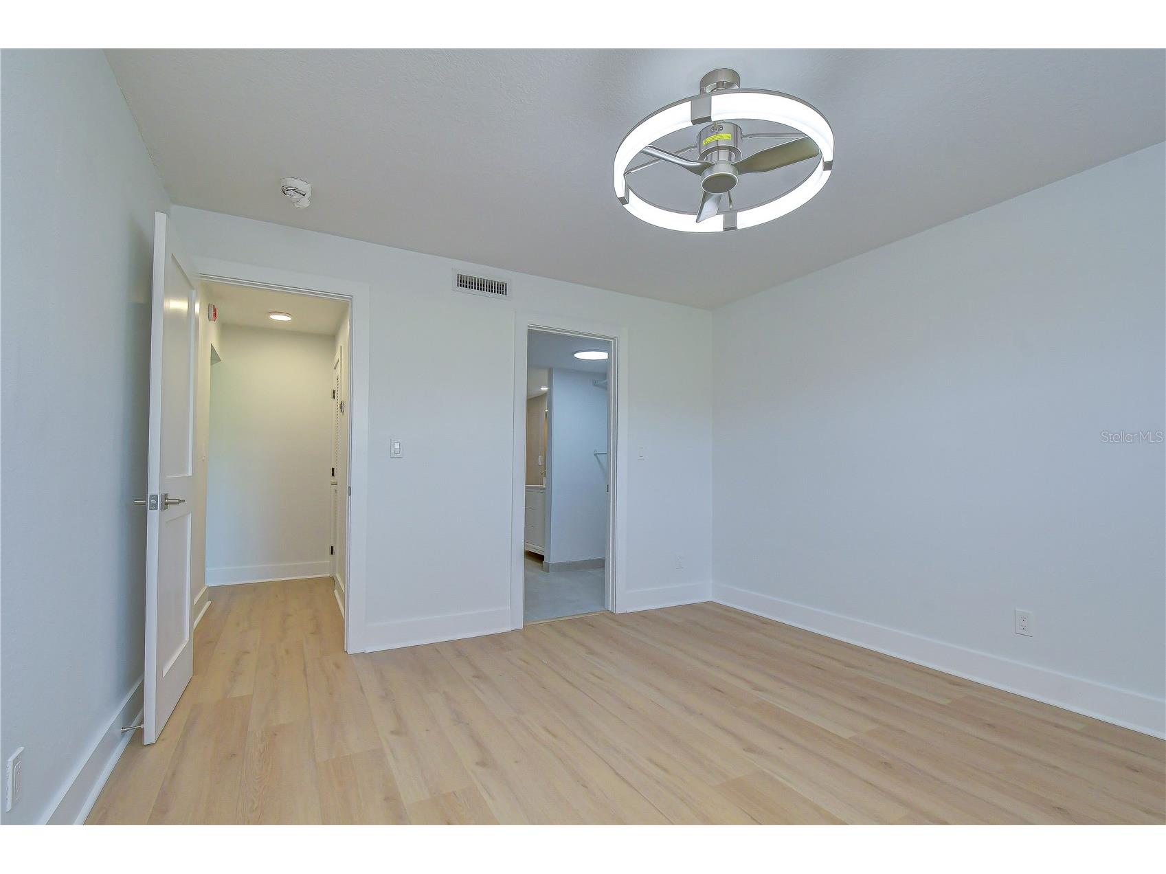 200 Country Club Drive #1505 Largo FL 33771 TB8504962 image29