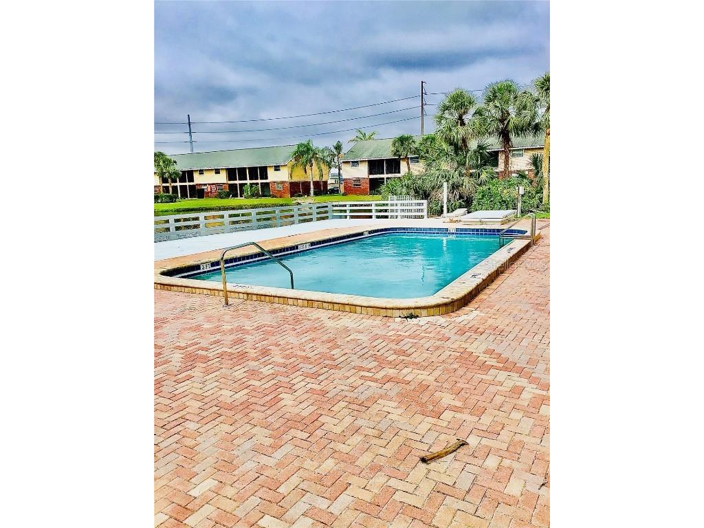 200 Country Club Drive #407 Largo FL 33771 TB8428136 image4