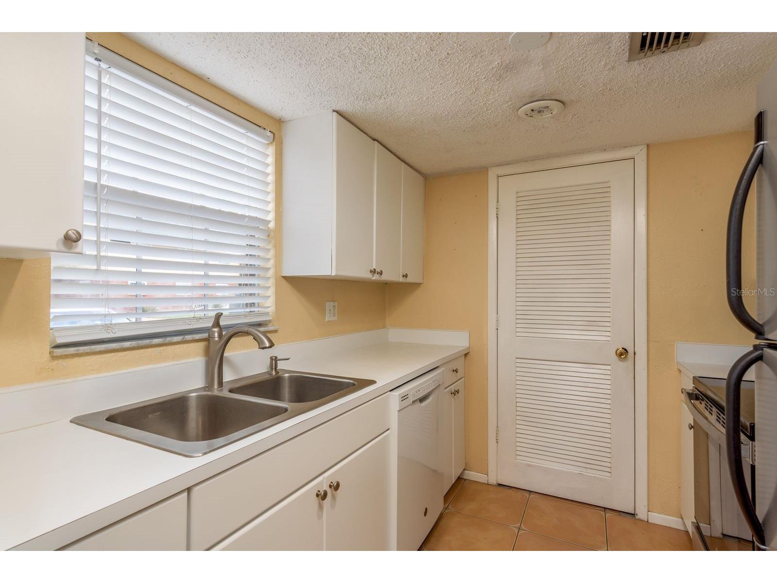 200 Country Club Drive #701 Largo FL 33771 TB8485407 image5