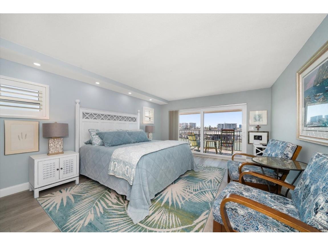 200 Dolphin Point #301 Clearwater Beach FL 33767 - MANDALAY CHANNEL TB8445753 image24