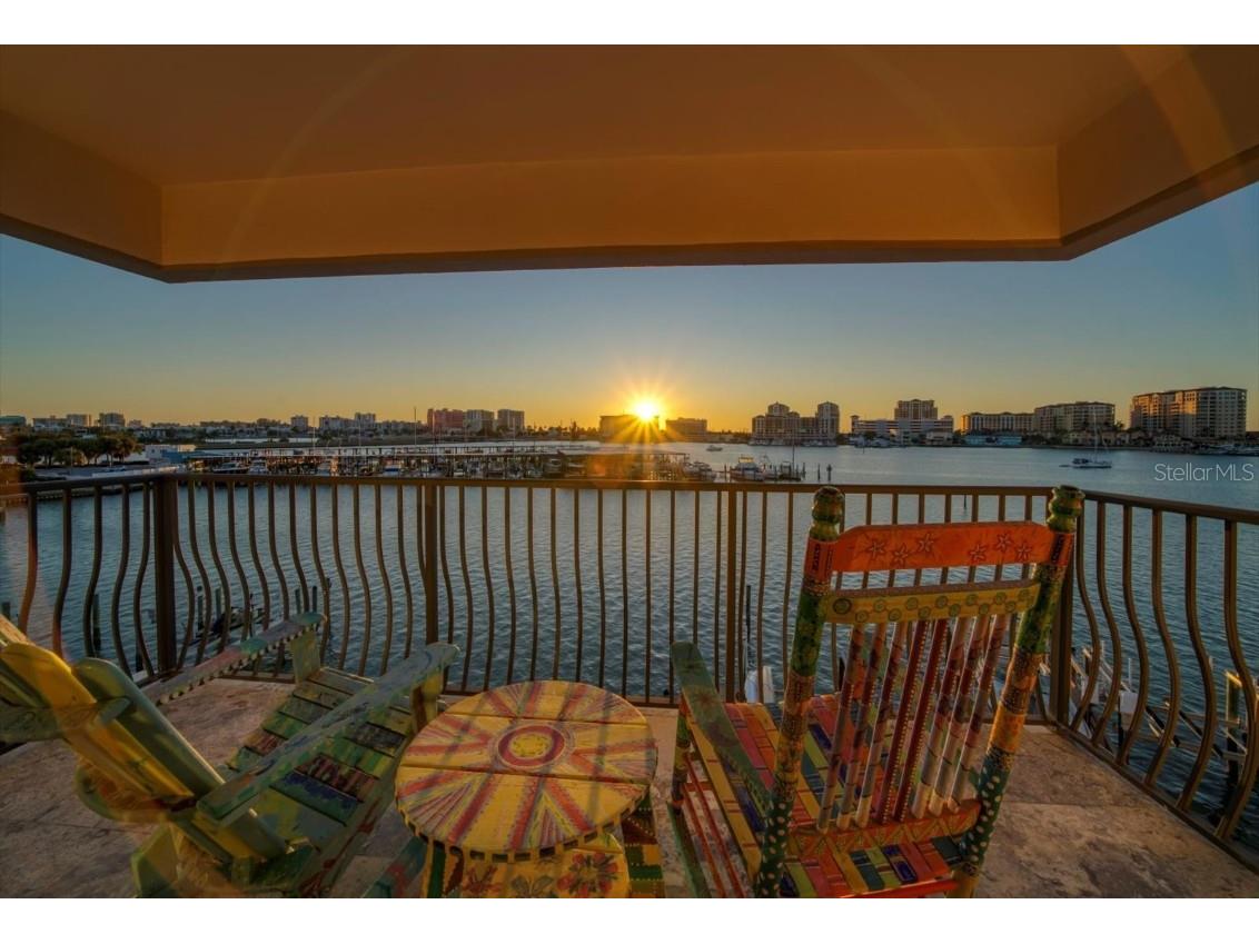 200 Dolphin Point #301 Clearwater Beach FL 33767 - MANDALAY CHANNEL TB8445753 image31