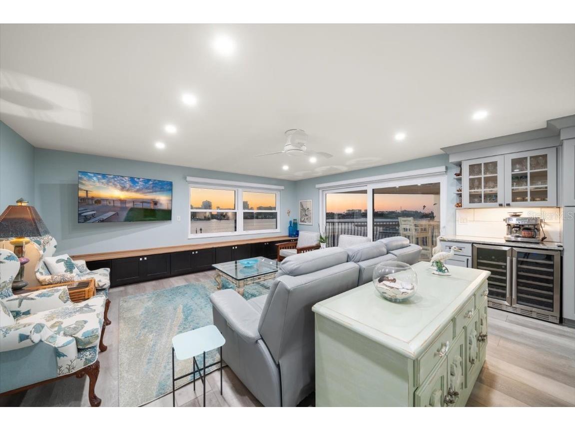 200 Dolphin Point #301 Clearwater Beach FL 33767 - MANDALAY CHANNEL TB8445753 image8