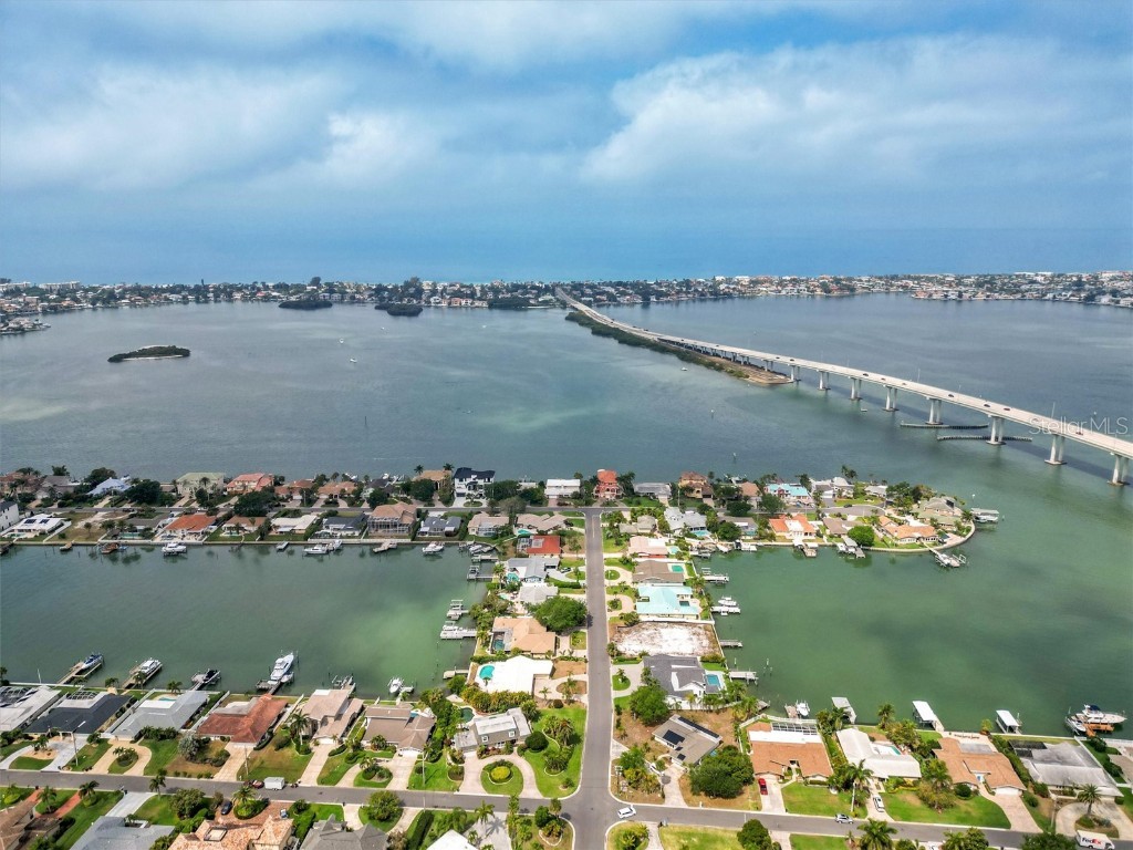 200 Driftwood Lane Largo FL 33770 - INTERCOASTAL U8195822 image1