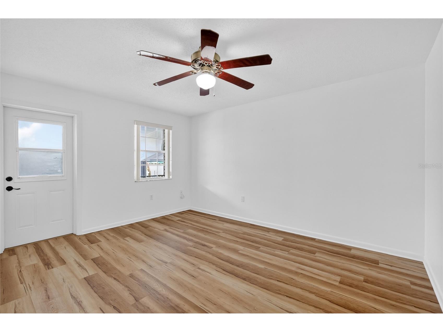 200 E 10th Avenue #8 Mount Dora FL 32757 G5113760 image15