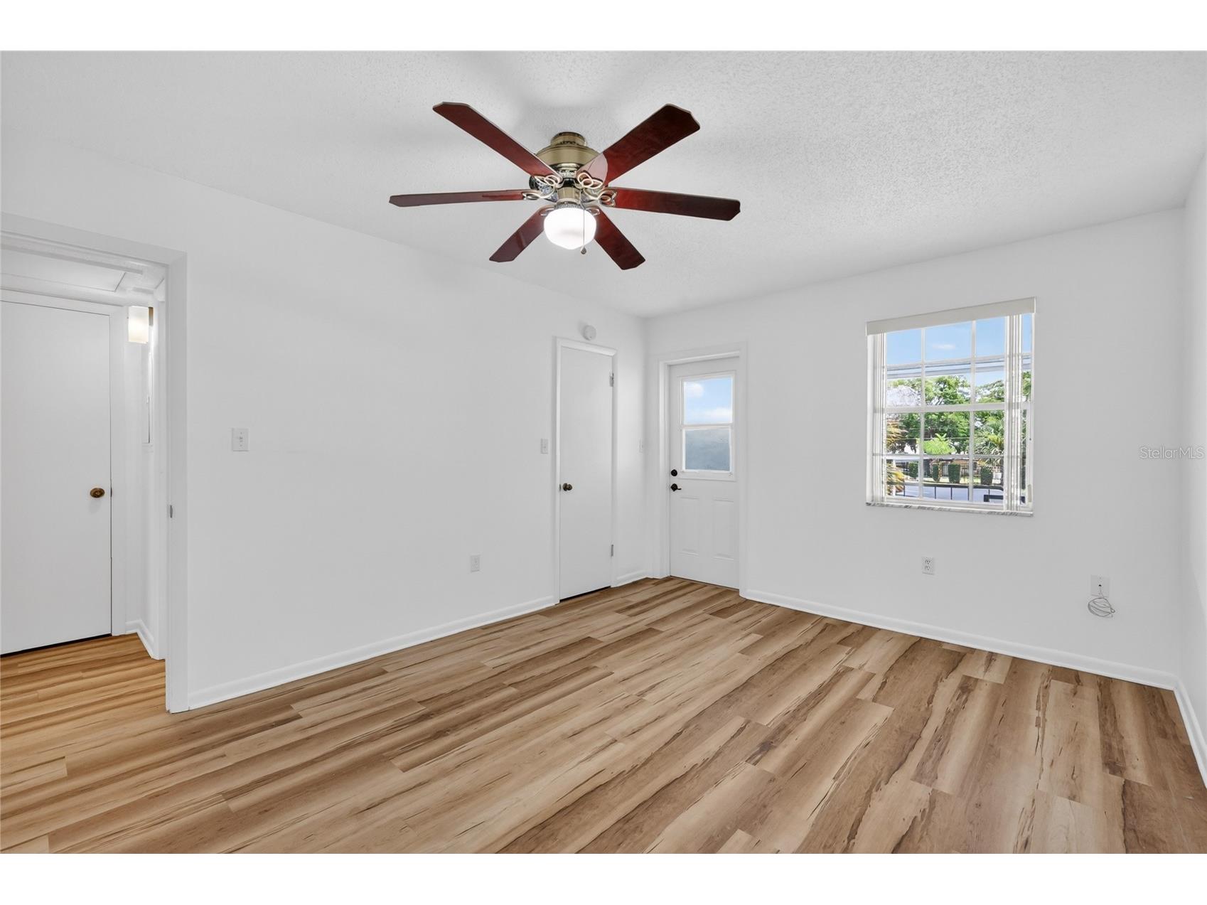 200 E 10th Avenue #8 Mount Dora FL 32757 G5113760 image16