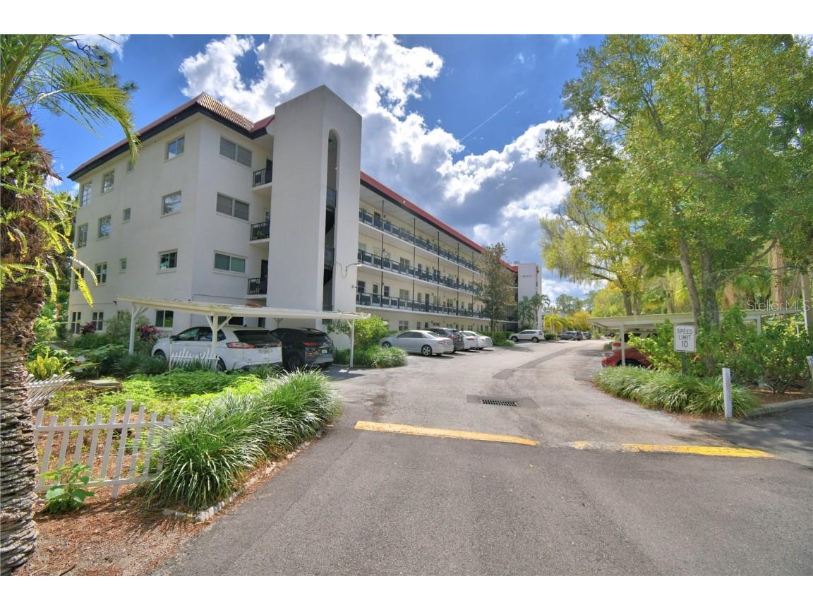 200 El Camino Drive #206 Winter Haven FL 33884 P4933936 image1