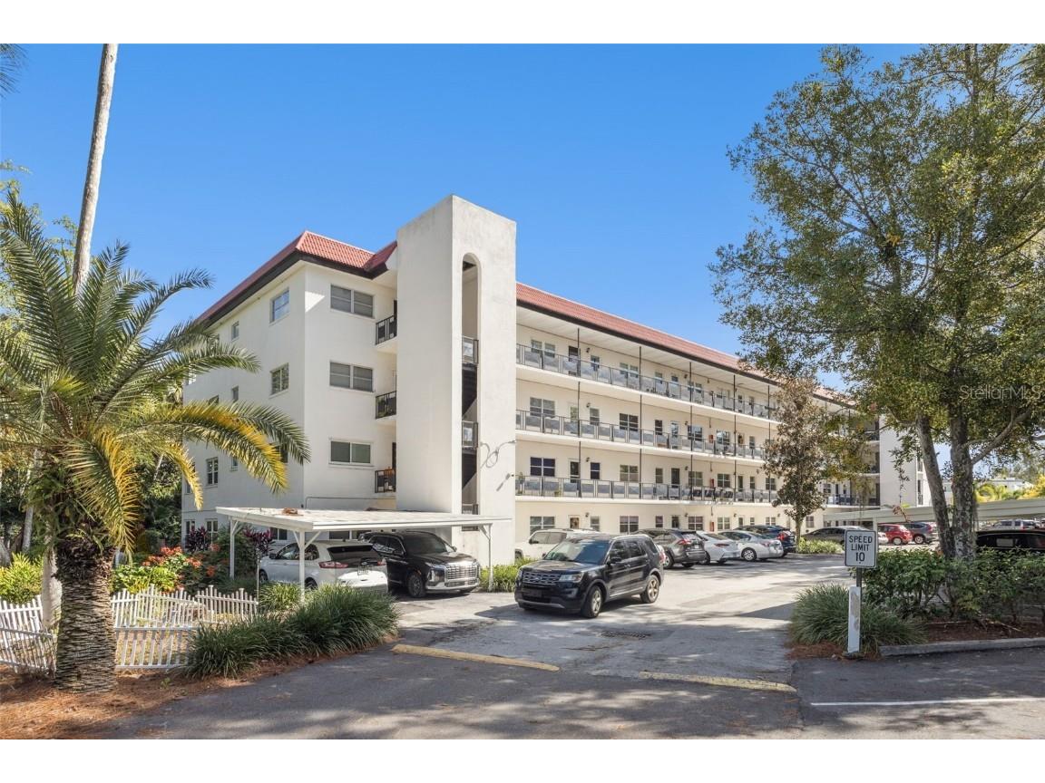 200 El Camino Drive #303 Winter Haven FL 33884 S5136391 image1