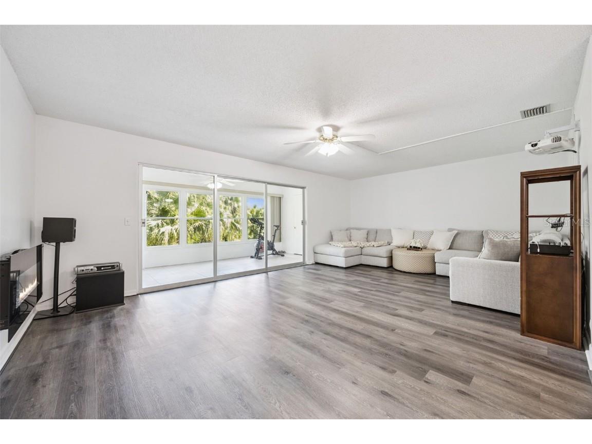 200 El Camino Drive #303 Winter Haven FL 33884 S5136391 image2