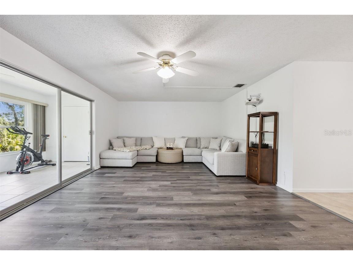 200 El Camino Drive #303 Winter Haven FL 33884 S5136391 image4