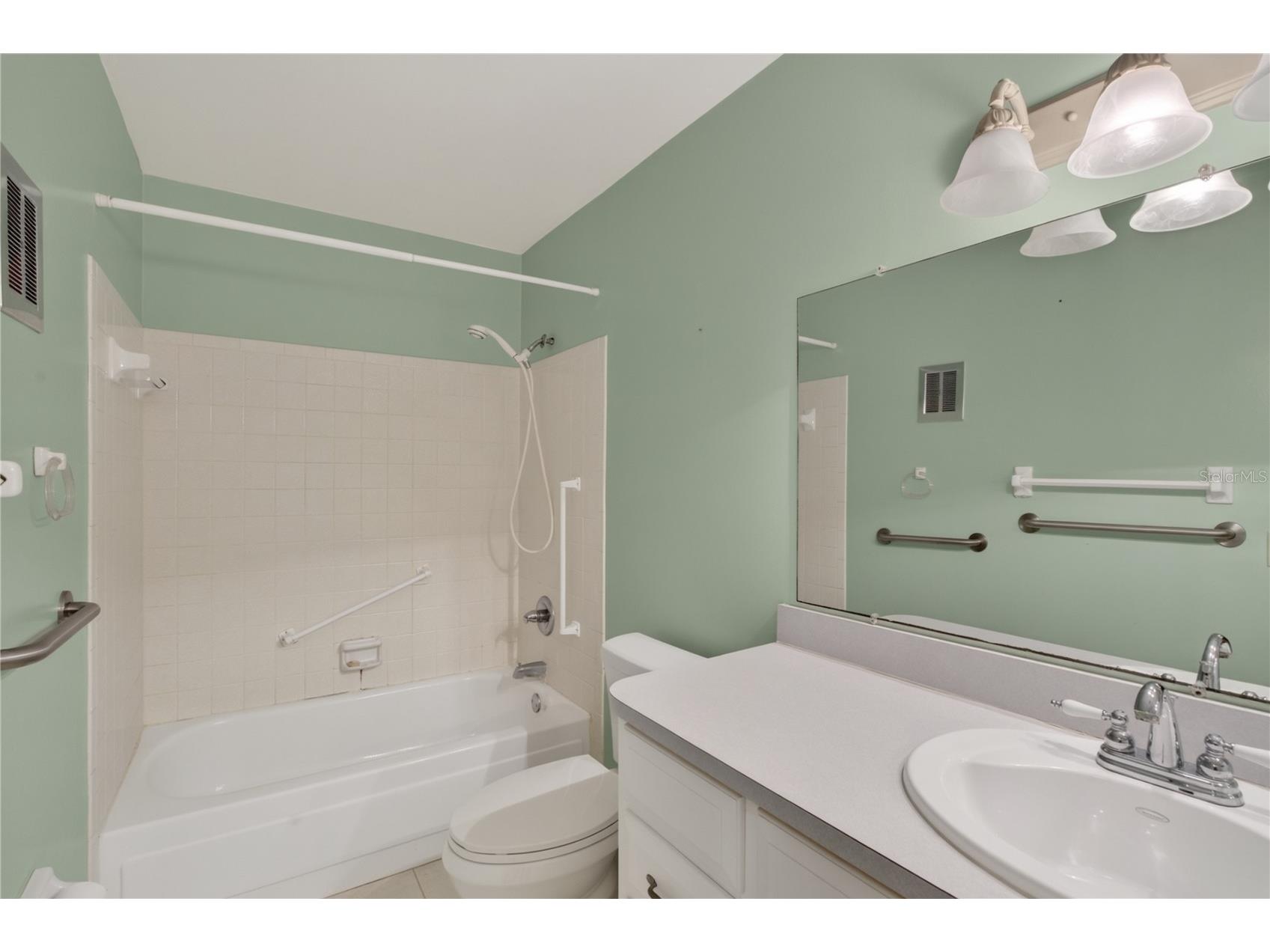 200 El Camino Drive #306 Winter Haven FL 33884 L4963557 image20