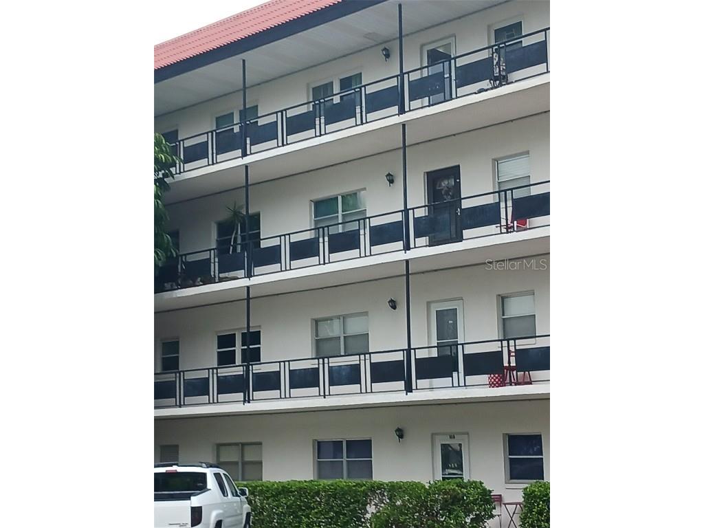 200 El Camino Drive #411 Winter Haven FL 33884 P4930741 image1