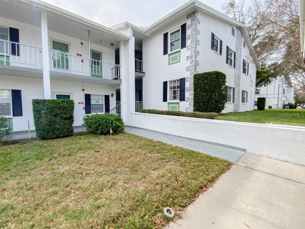 200 Glennes Lane #115 Dunedin FL 34698 U8226809 image1