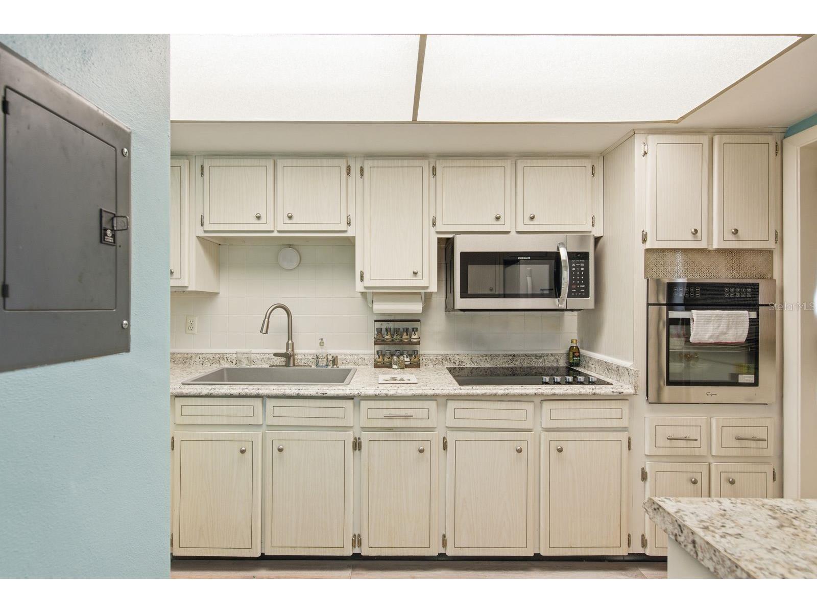 200 Glennes Lane #205 Dunedin FL 34698 TB8520032 image12
