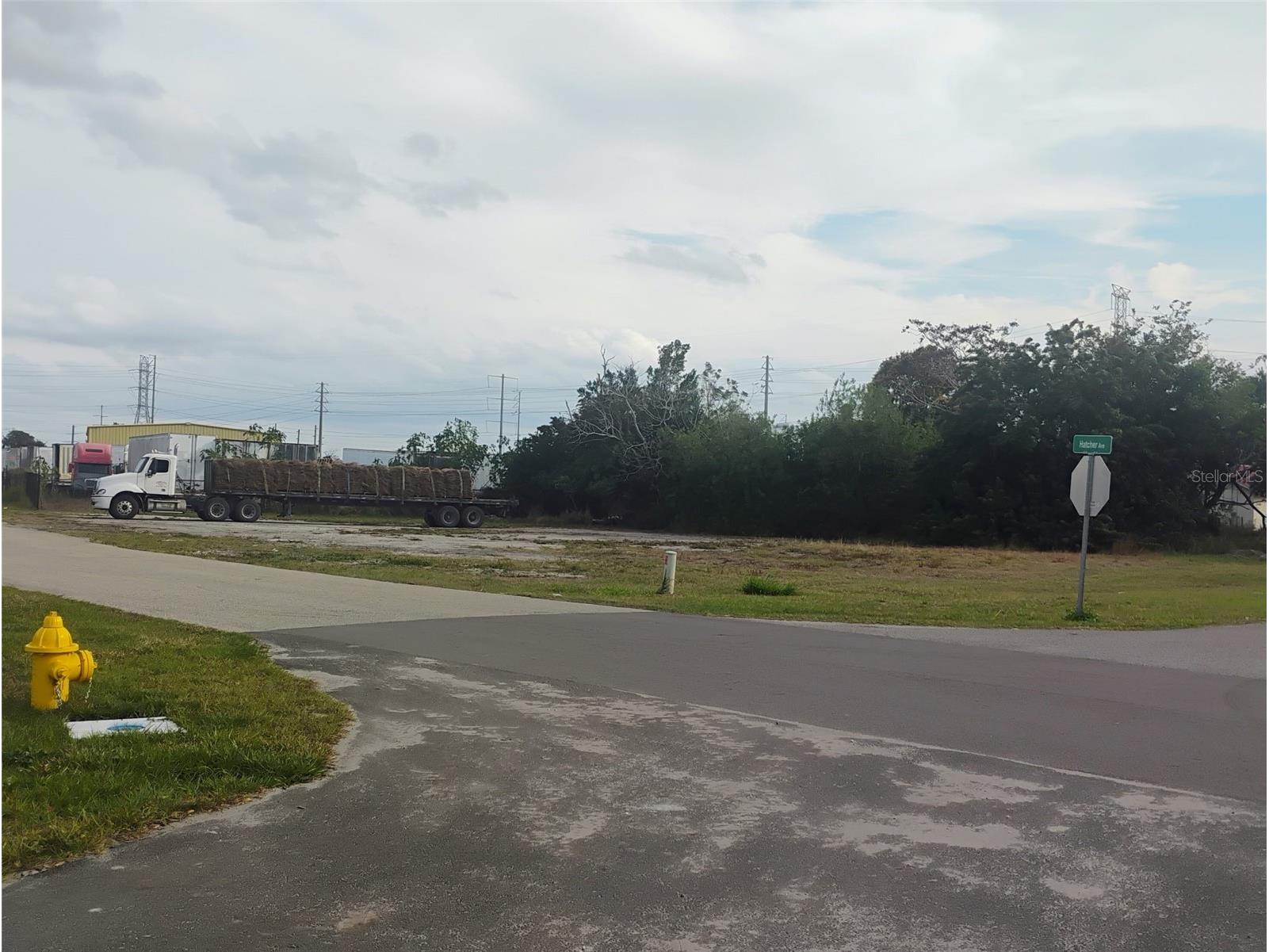 200 Hatcher Avenue Avon Park FL 33825 C7520400 image9