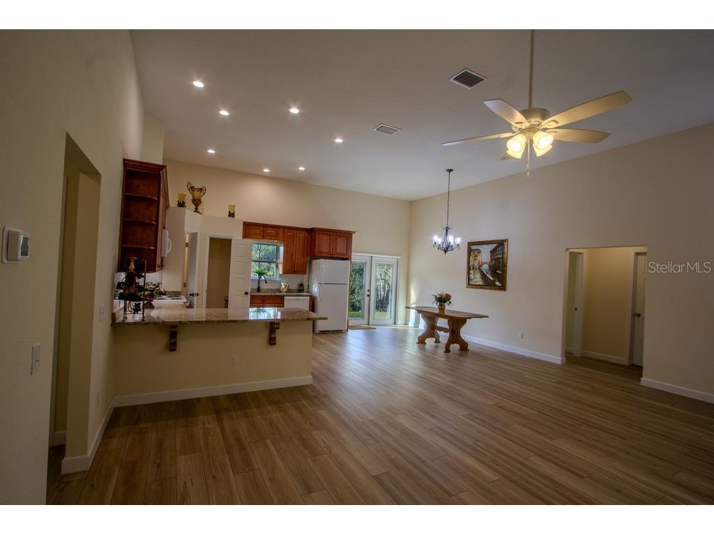 200 Hour Glass Circle Hawthorne FL 32640 - HOUR GLASS LAKE GC528329 image10