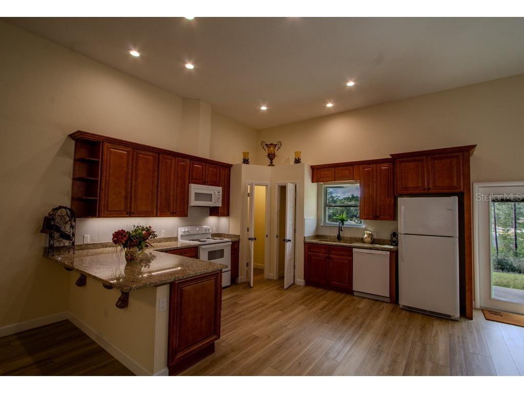 200 Hour Glass Circle Hawthorne FL 32640 - HOUR GLASS LAKE GC528329 image8