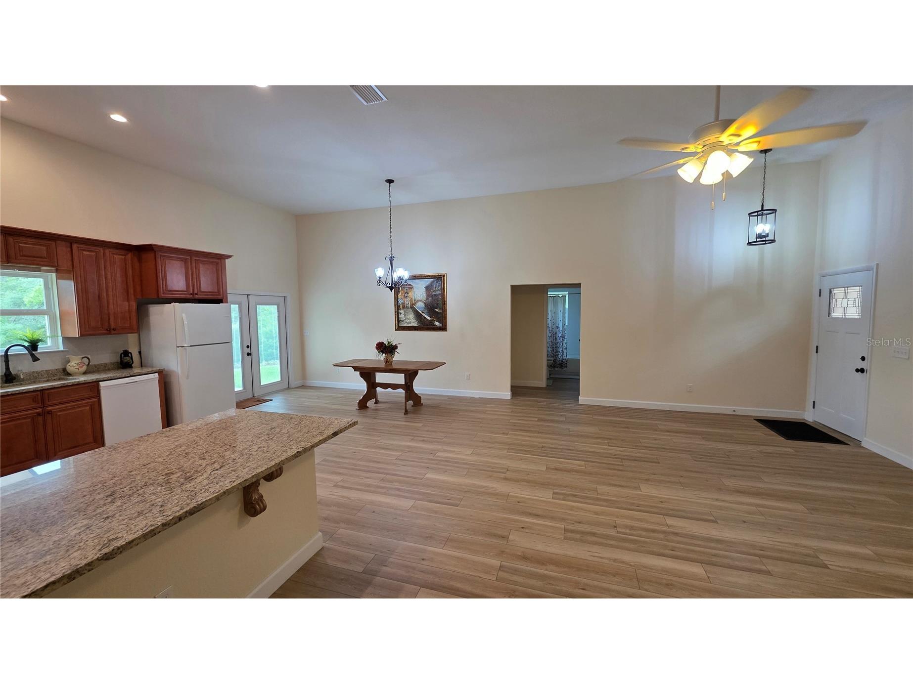 200 Hour Glass Circle Hawthorne FL 32640 - HOUR GLASS LAKE GC541158 image6