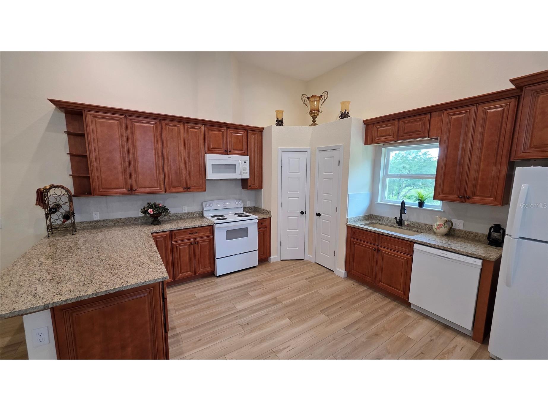 200 Hour Glass Circle Hawthorne FL 32640 - HOUR GLASS LAKE GC541158 image8