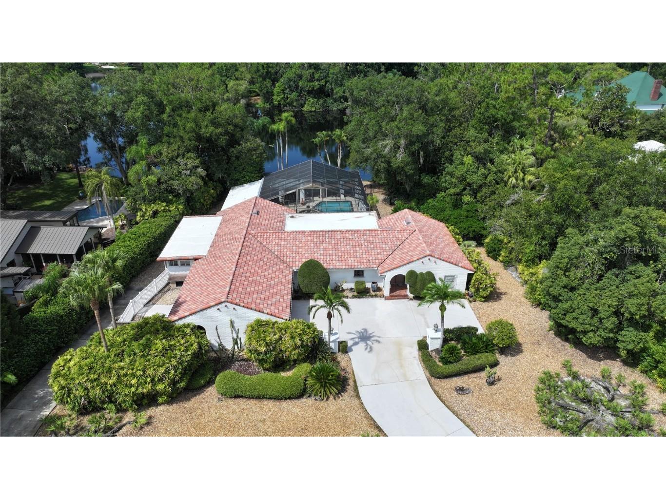 200 Island Way Winter Haven FL 33884 - LAKE LEWIS P4935447 image4