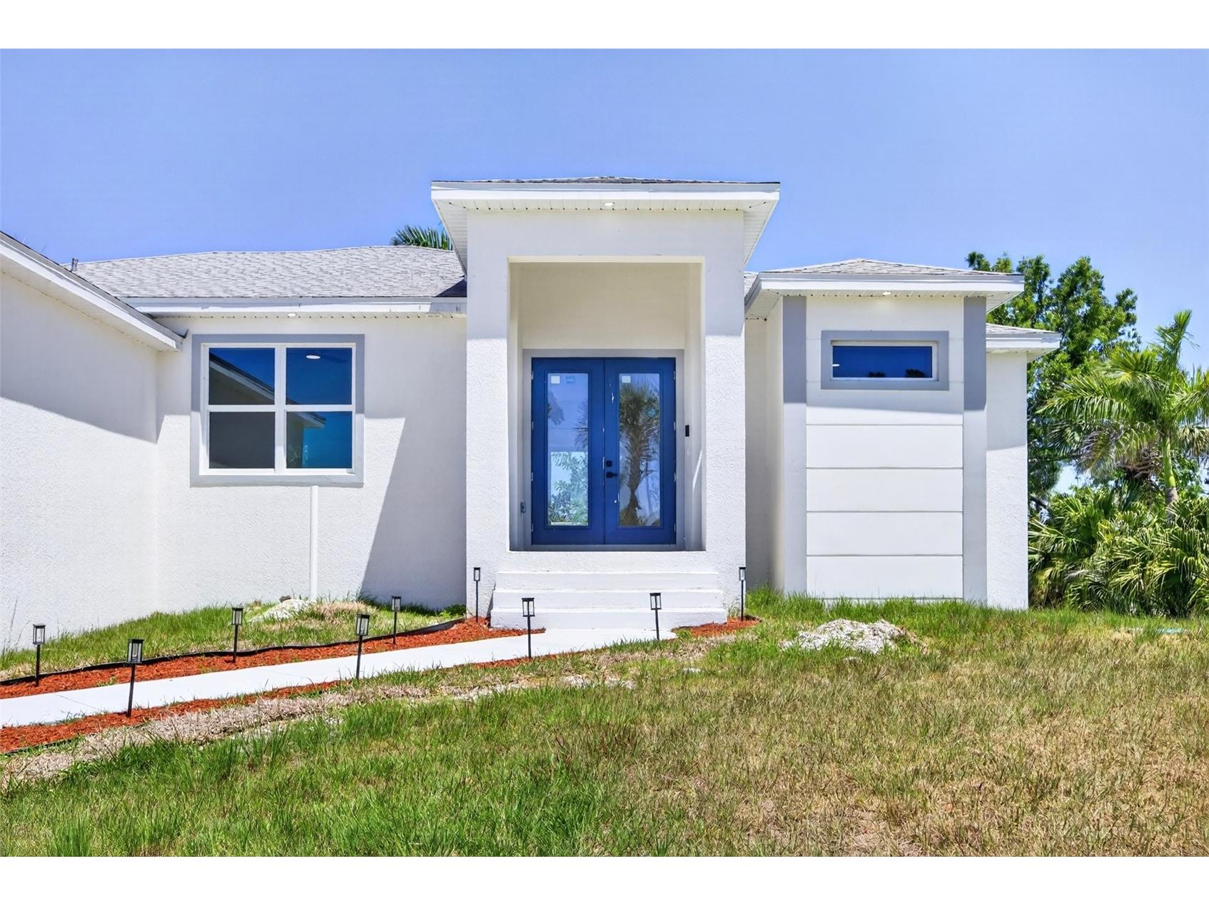 200 Leach Drive Punta Gorda FL 33950 C7524966 image2