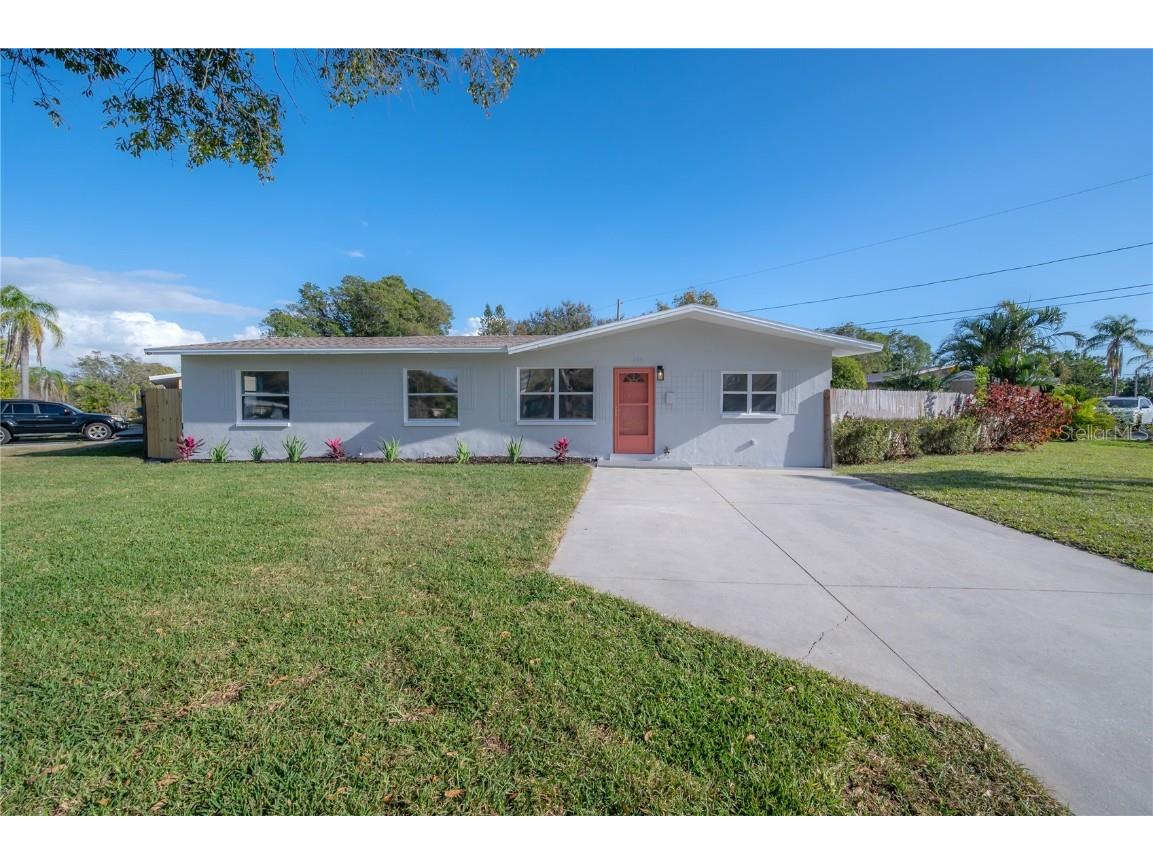 200 Lewis Boulevard SE Saint Petersburg FL 33705 T3428089 image1