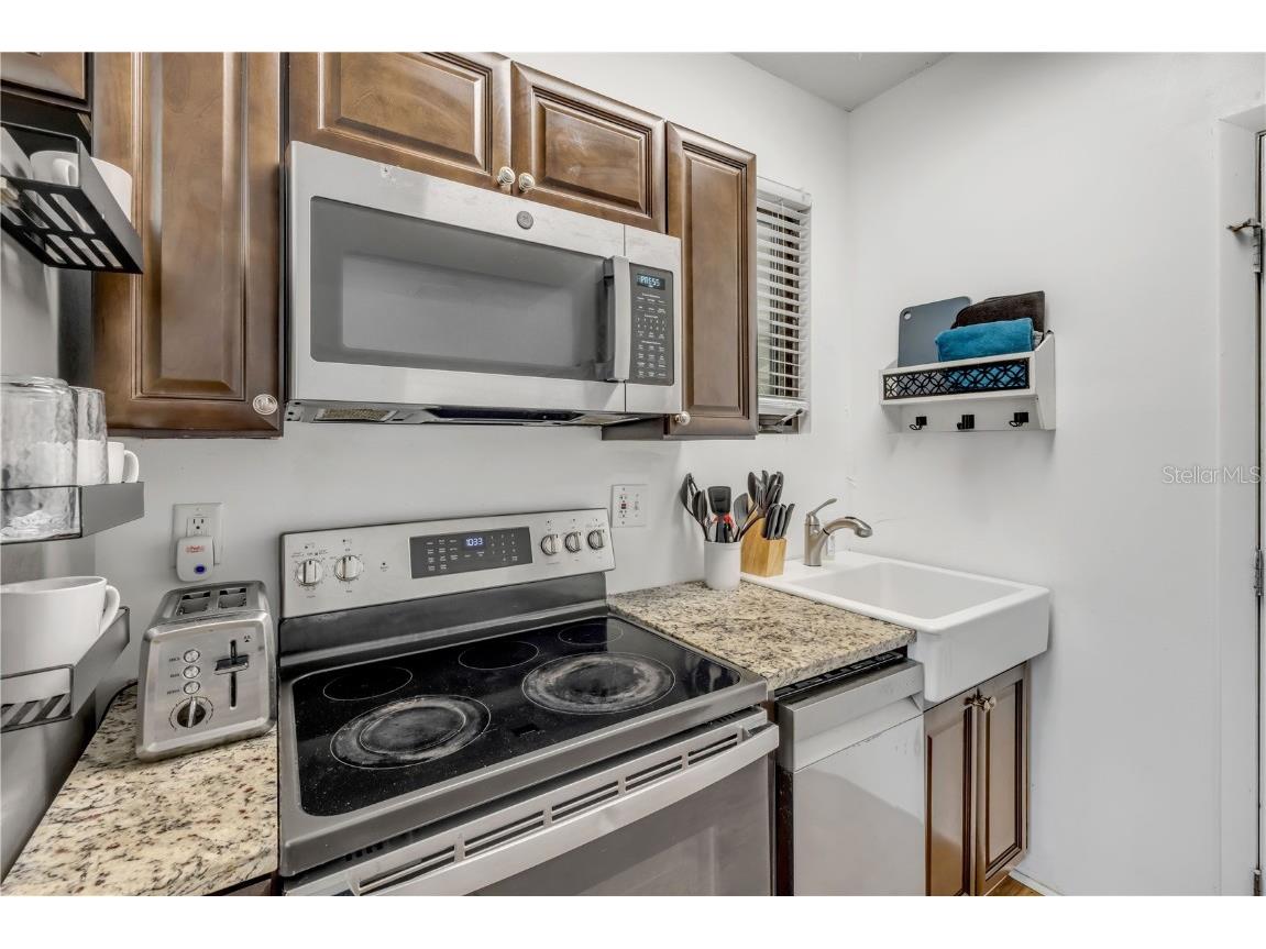 200 Live Oak Street New Smyrna Beach FL 32168 V4945019 image44